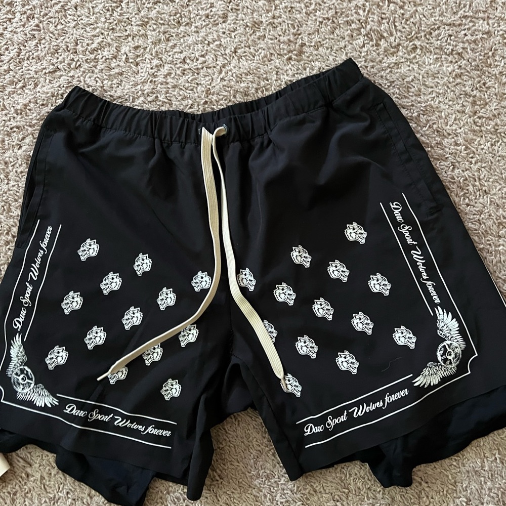 Darc sport black compression shorts. Seam separation